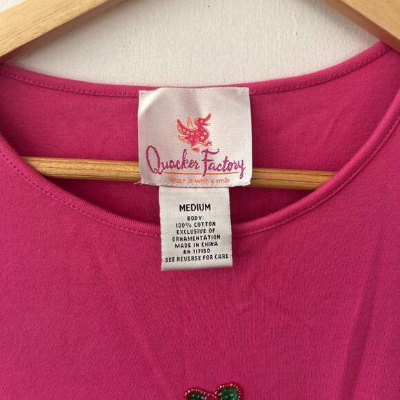 Quacker Factory T-shirt Womens Medium Pink Christmas Holiday Sequins Gifts VTG - Picture 3 of 4